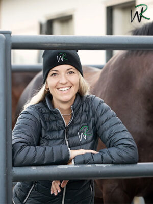 Damen Daunenjacke mit WR-Stickerei – stylisch & wärmend für Reiterinnen
