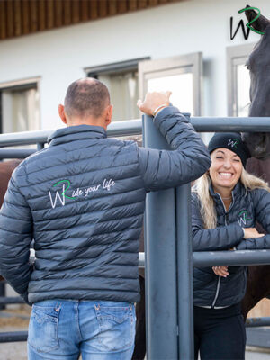 Herren Daunenjacke mit WR-Stickerei – warm & leicht